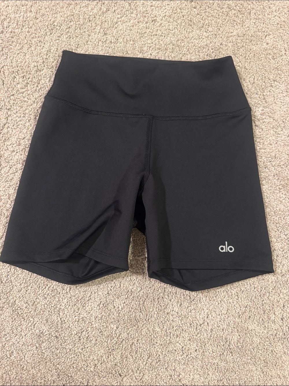 NWOT alo 5 inch biker shorts